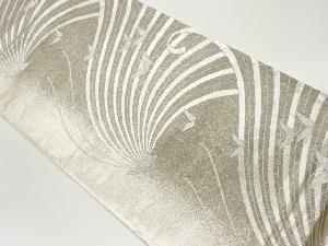 蝶に曲線模様織出し袋帯